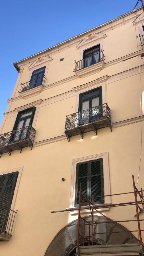 Casa Vittoria Appartement Salerno Buitenkant foto